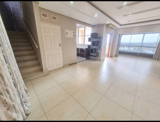 2 BEDROOM APARTMENT FOR SALE IN RIVERSIDE